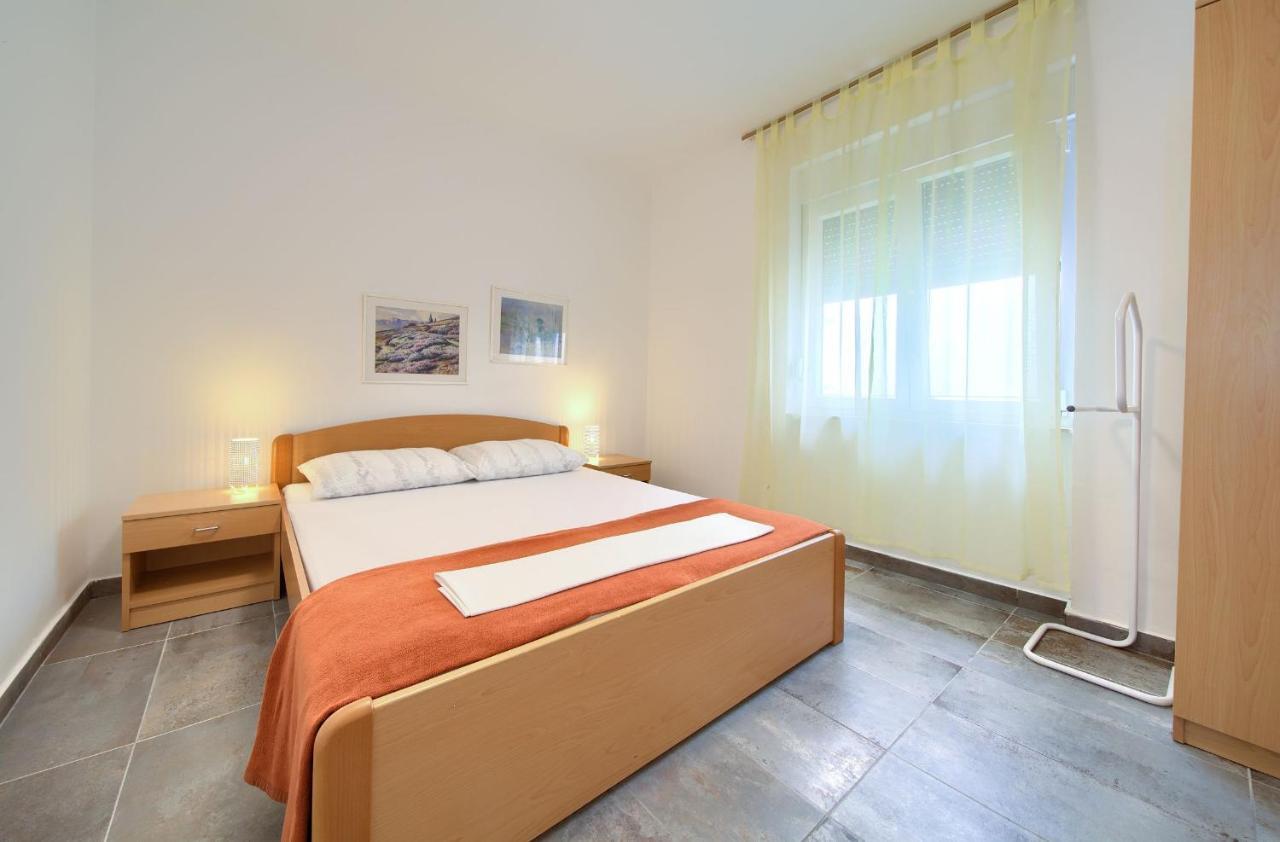 Apartments Dubravka Krk Town Dış mekan fotoğraf
